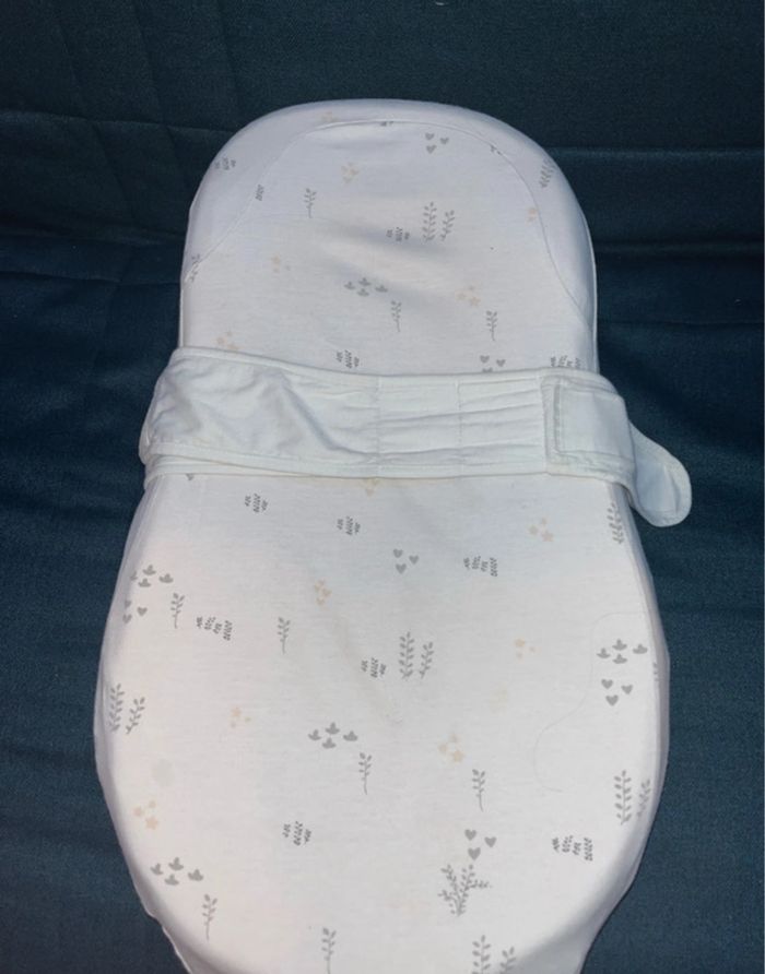 cocon bébé en très bon état - photo numéro 4