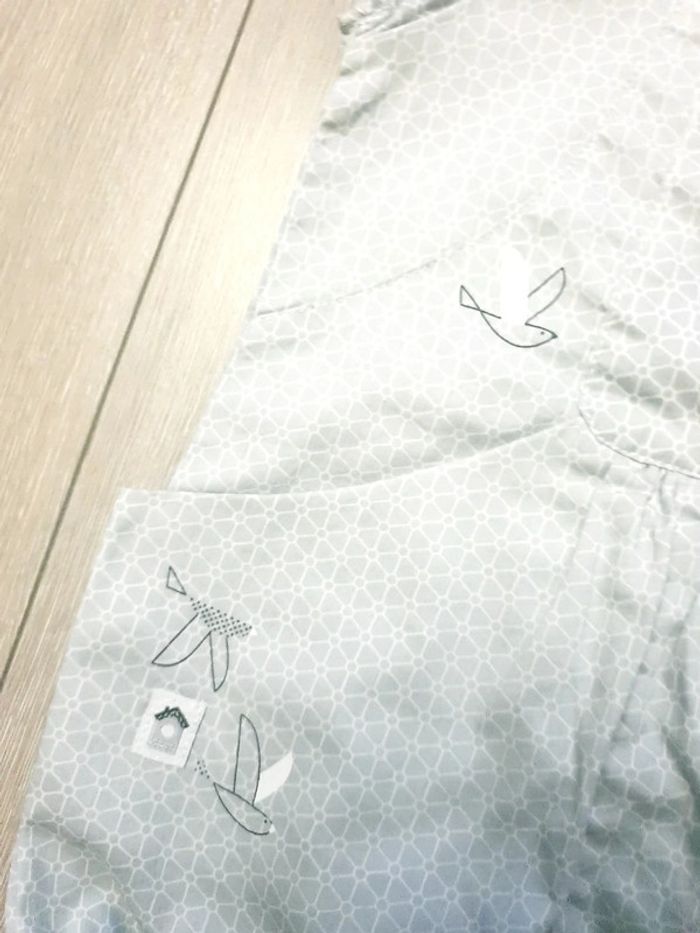 Combishort grise. Fille 1 mois. Marque Sucre d orge - photo numéro 2