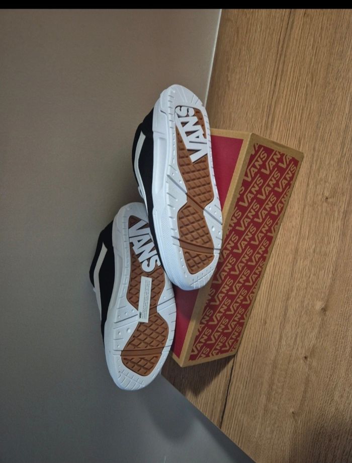 Vans  hylane - photo numéro 3