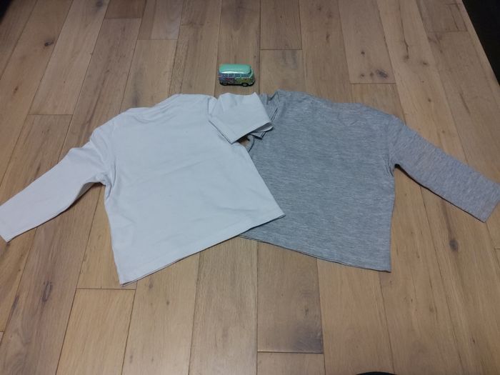 Lot de deux tee-shirts manches longues disney cars 12 mois - photo numéro 4
