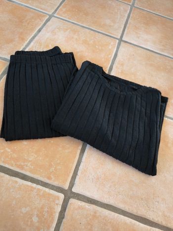 Ensemble noir rayé