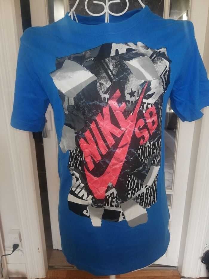 T-shirt 10/12 ans nike