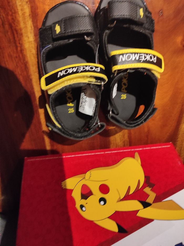 Sandales pokémon - photo numéro 5