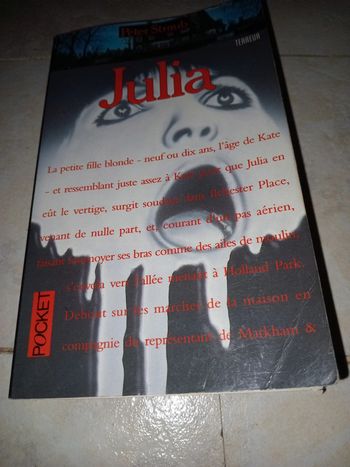 Peter straub : Julia