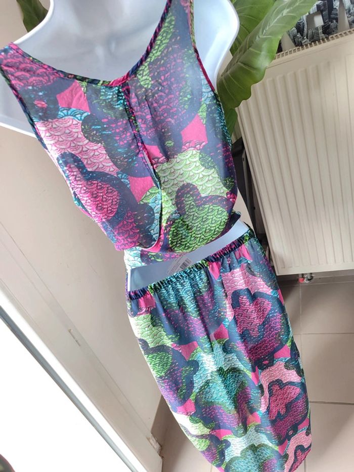 Robe très légère dos nu - photo numéro 3