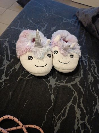 🌺 Chaussons licorne
