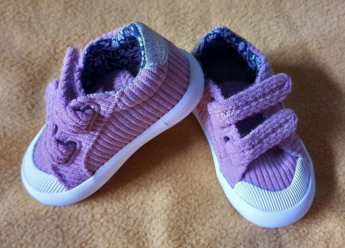 Magnifiques baskets pointure 19 🌸 Vertbaudet - photo numéro 9