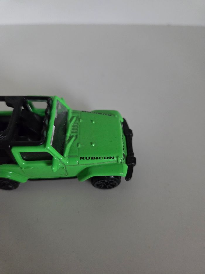 Voiture Majorette Jeep Wrangler Vert Vif - Échelle 1/60 - Réf 224 - photo numéro 5