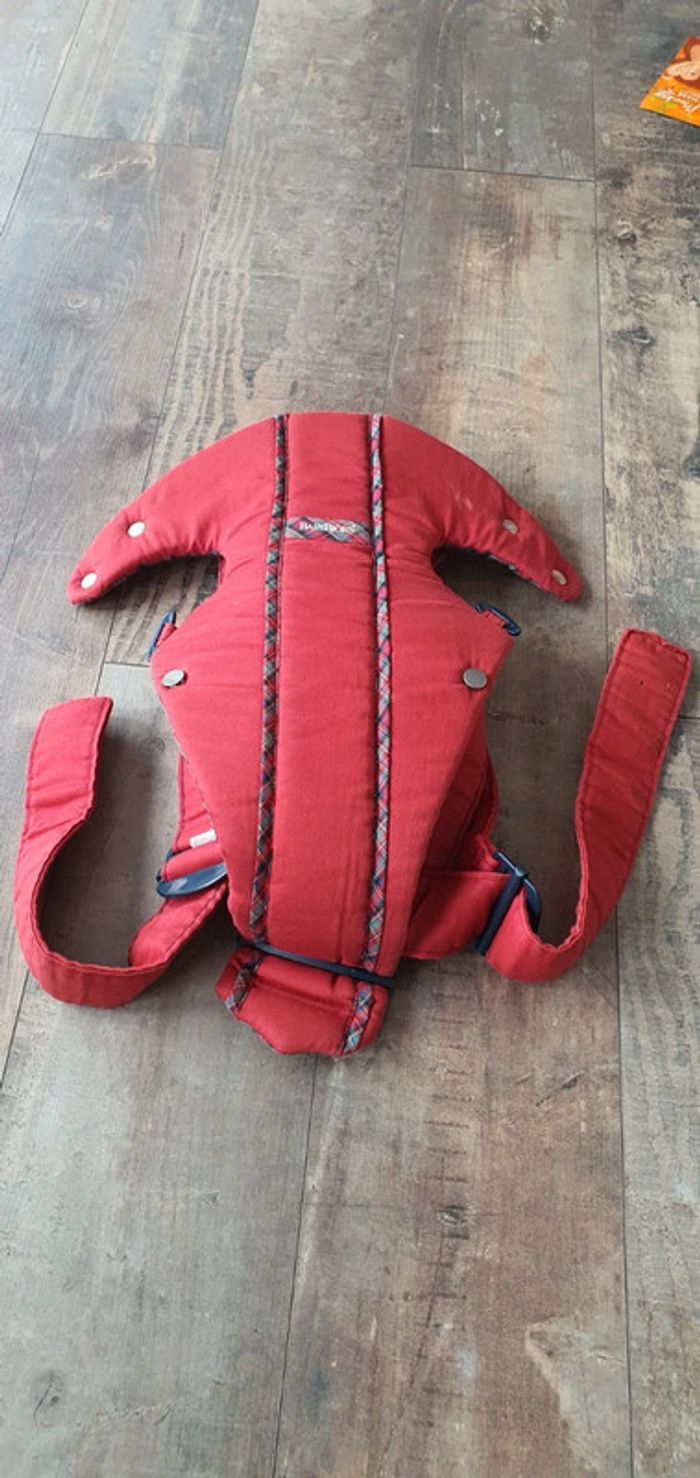 Porte bébé babyjborn en tres bon état
