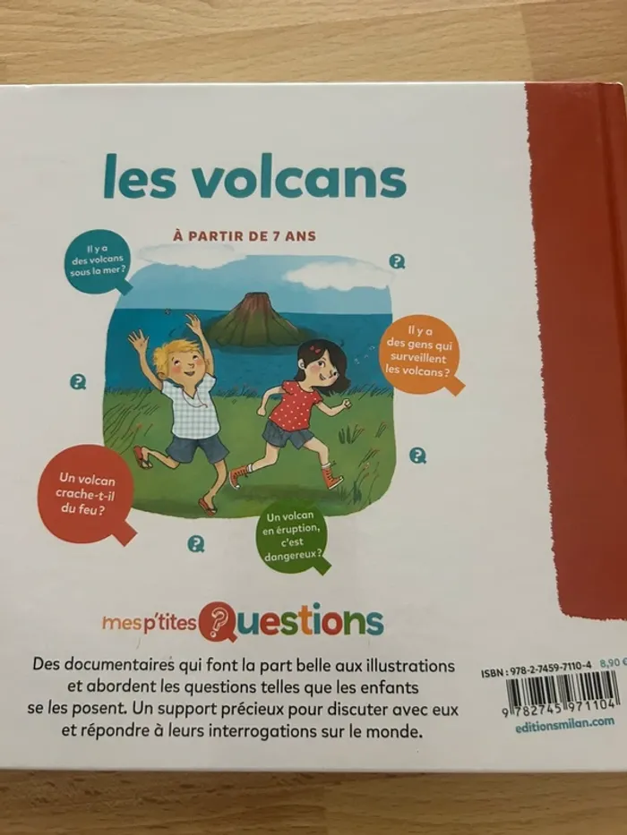 Livre Mes petites questions - les volcans - photo numéro 2