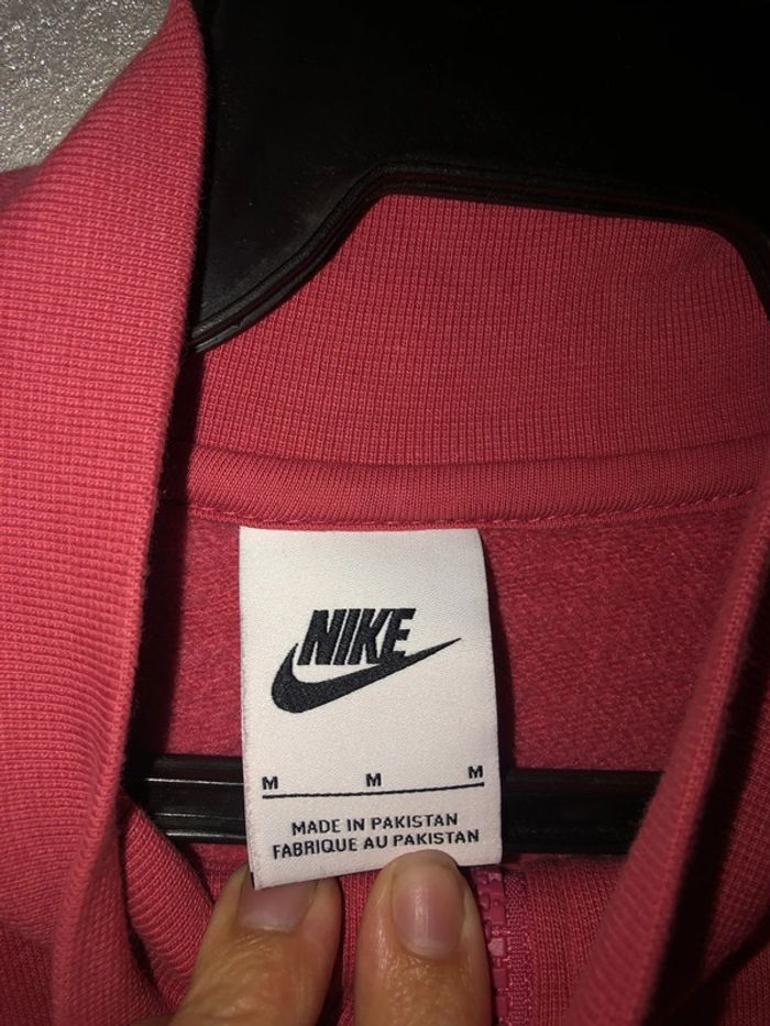 Pull Nike - photo numéro 5