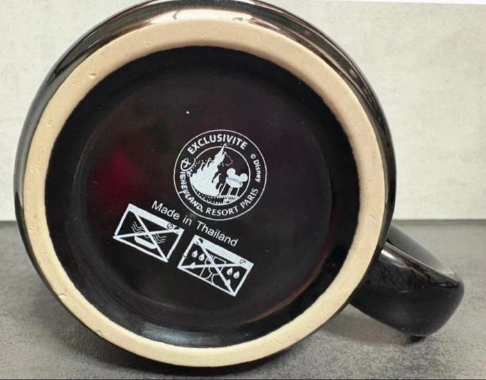 Tasse noire & argentée Disneyland Paris – Tour Eiffel - photo numéro 4