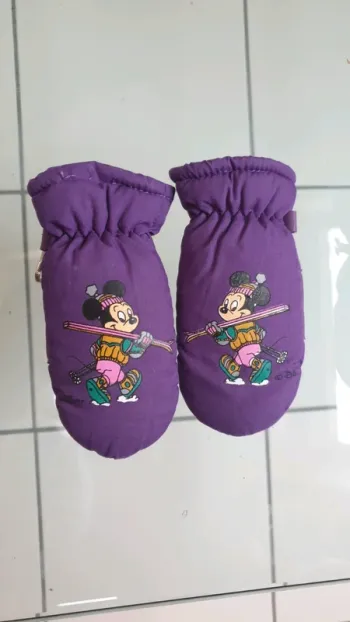 Gants/Moufles bébé violettes Mickey