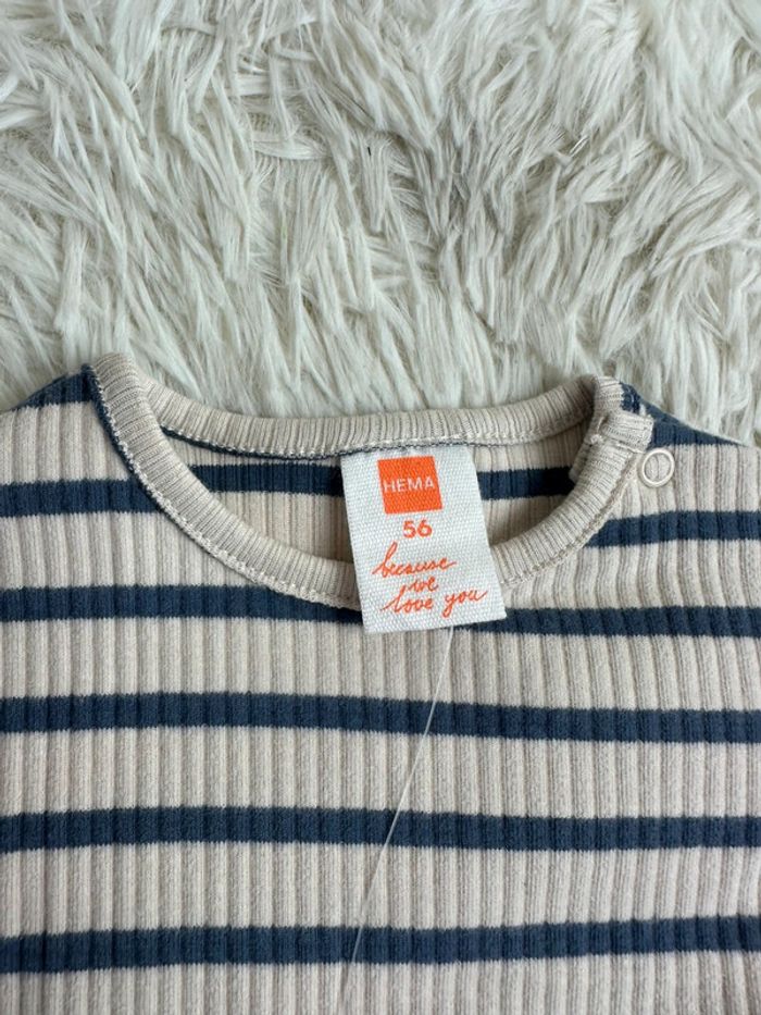T-shirt rayé manches longues taille 1-2 mois Hema - photo numéro 3