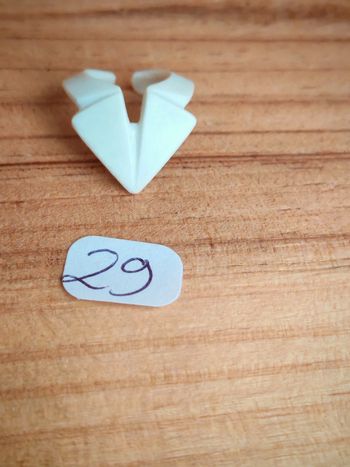 Playmobil vintage col blanc pointu