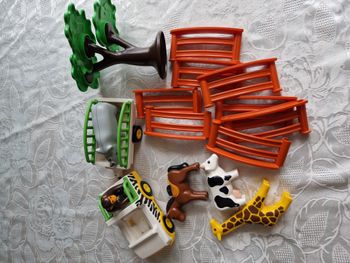 Playmobil lot savane voiture remorque et ses animaux