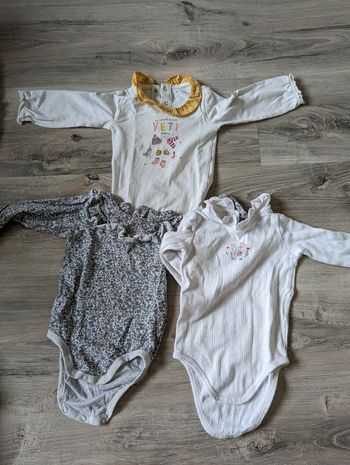 Lot 3 body ML 9 mois