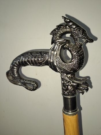 Canne pommeau dragon 