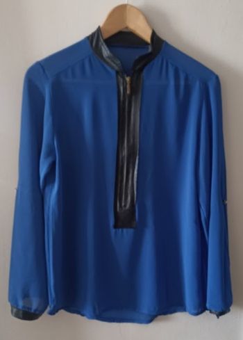 Blouse Bleu Électrique avec Détails Simili Cuir & Zip