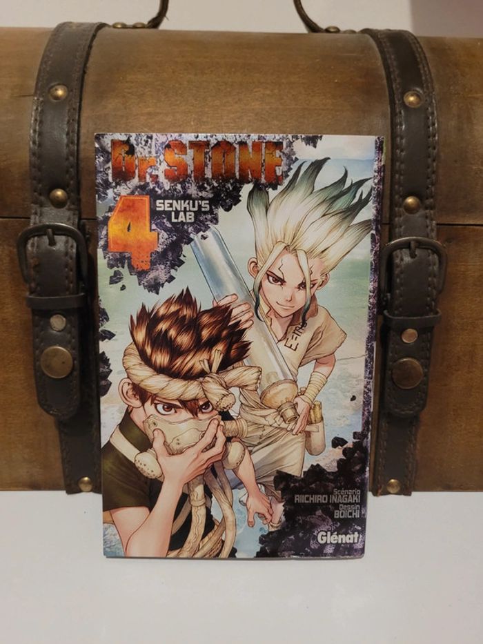 Manga Dr Stone tome 4 édition collector brillant premier tirage