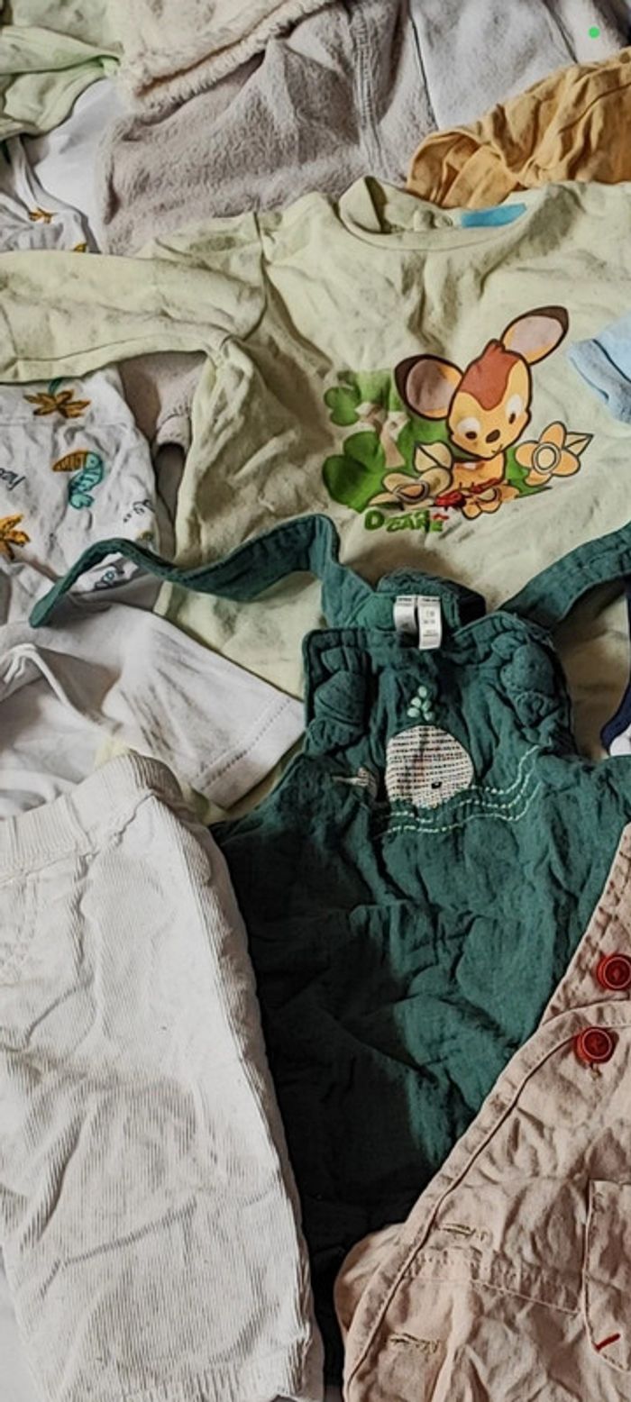 Lot d'une quinzaine de vêtements d'1 mois - photo numéro 2
