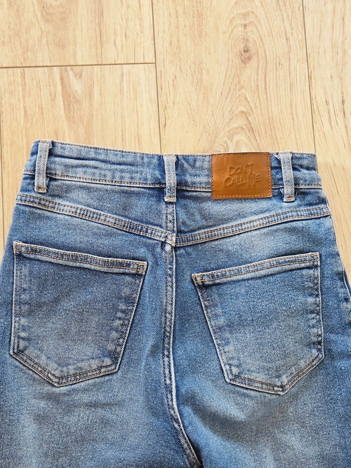 Jean neuf taille 32 - photo numéro 9