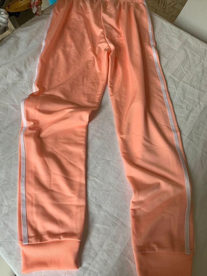 Jogging rose adidas vintage taille 164cm XS-S - photo numéro 4