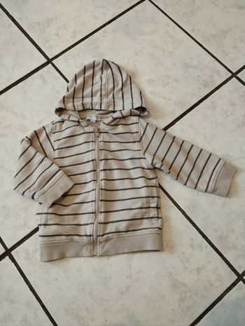 Veste à capuche