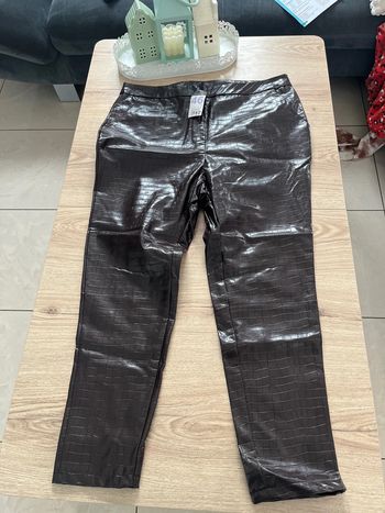 Pantalon Primark style cuir croco neuf taille 46