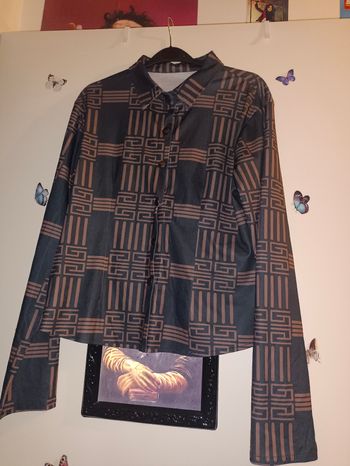 Chemise avec bouton
