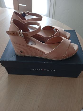 Chaussure Tommy Hilfiger 40