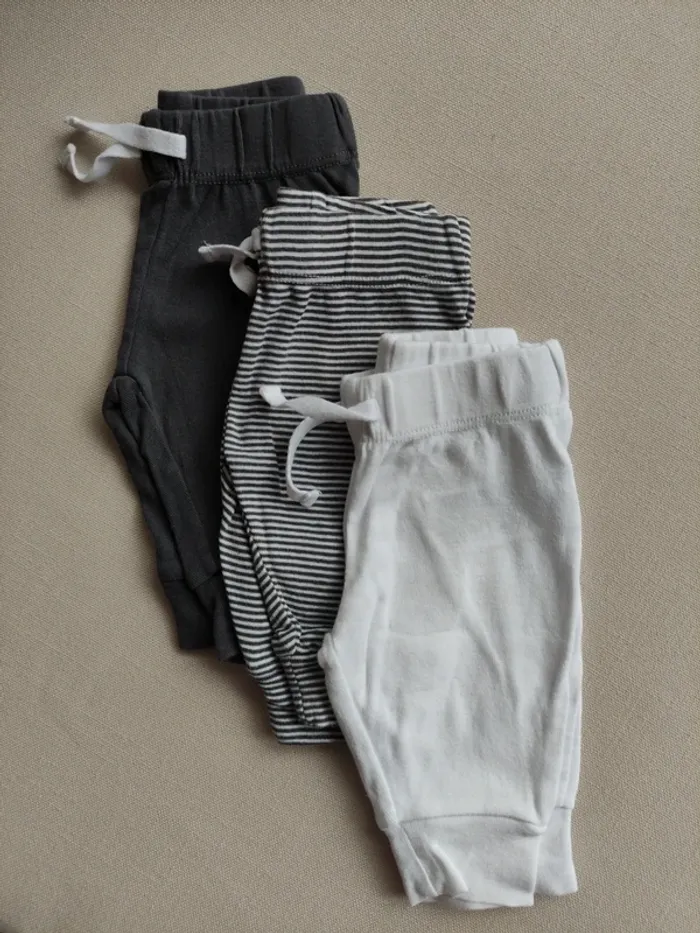 Lot de 3 petits pantalons bébé tout doux - photo numéro 2