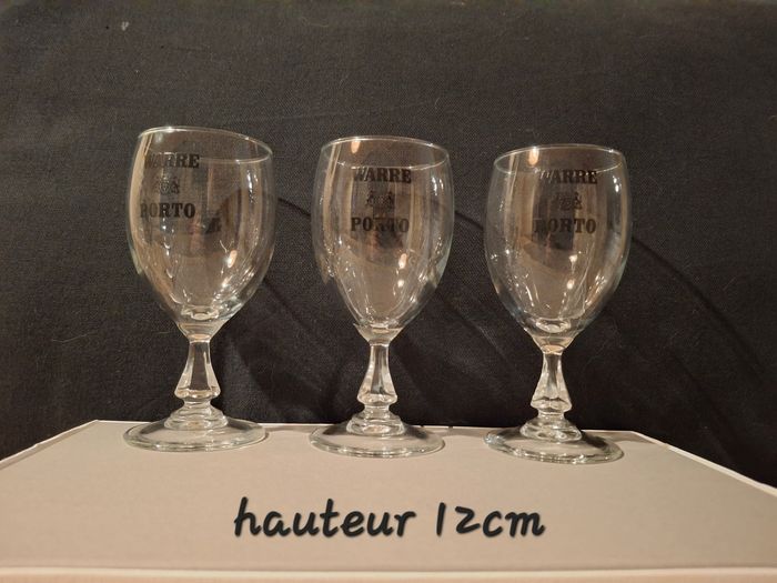 Lot 3 verres à porto
