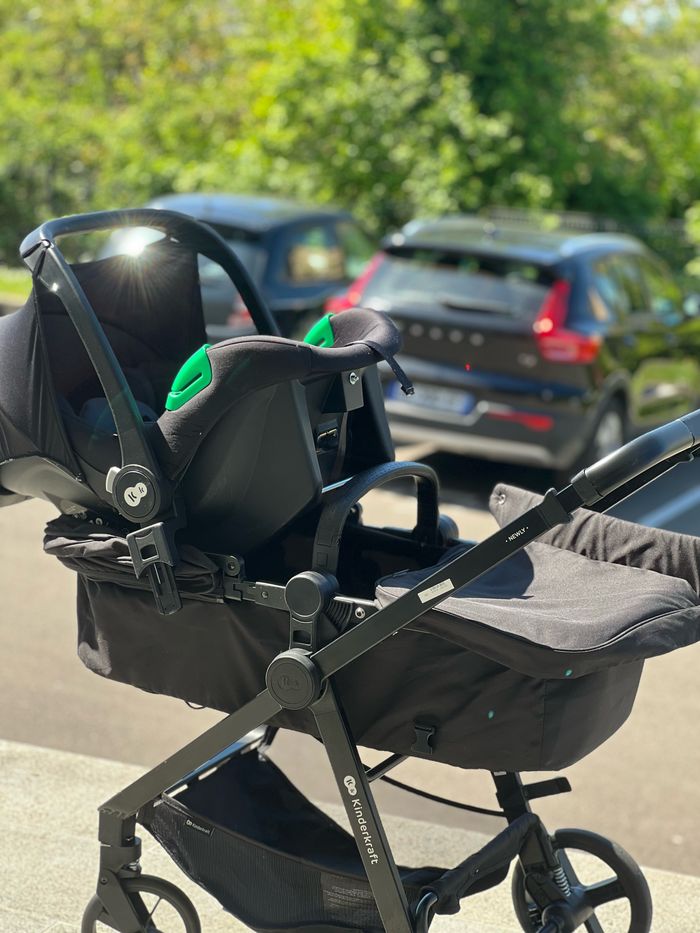Poussette kinderkraft 3 en 1