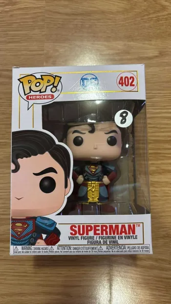 Funko Pop 402 DC Superman