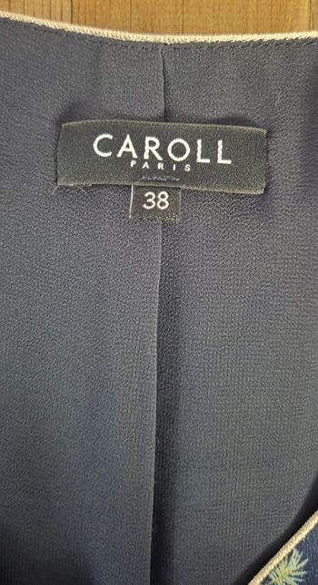 Robe Caroll T38 fluide imprimé chic ceinturée viscose excellent état
