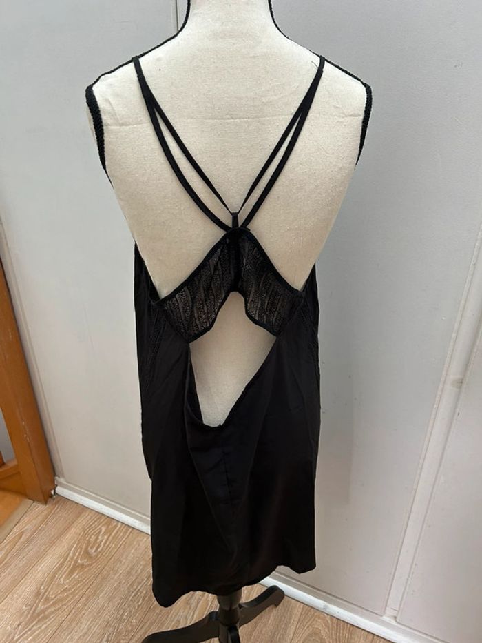 Nuisette noir brodée undiz taille L sous vêtement nuit - photo numéro 4