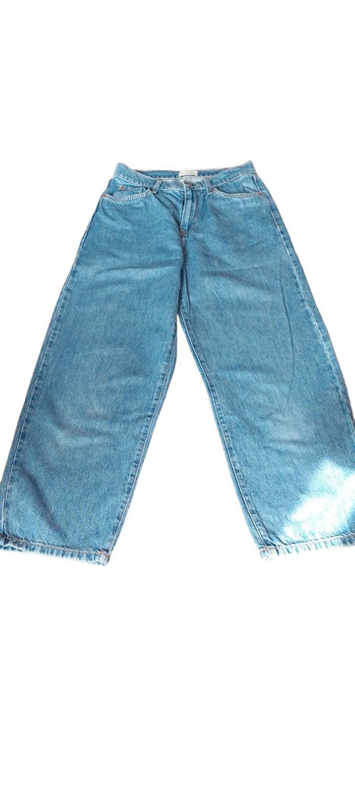 Jeans moms court