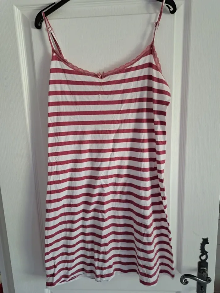 Ensemble nuit 38/40 - photo numéro 2