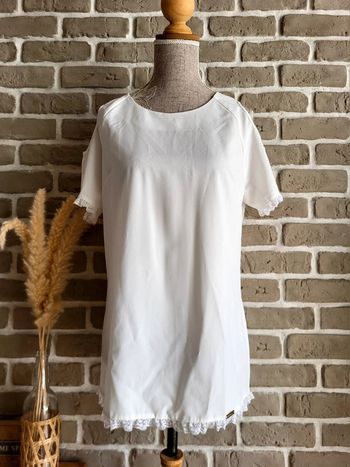 Blouse à épaules dénudées et dentelle Freesia