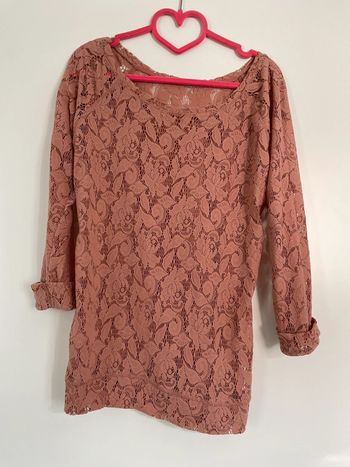 Tee Shirt rose en dentelles