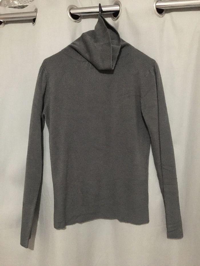 Pull col roulé