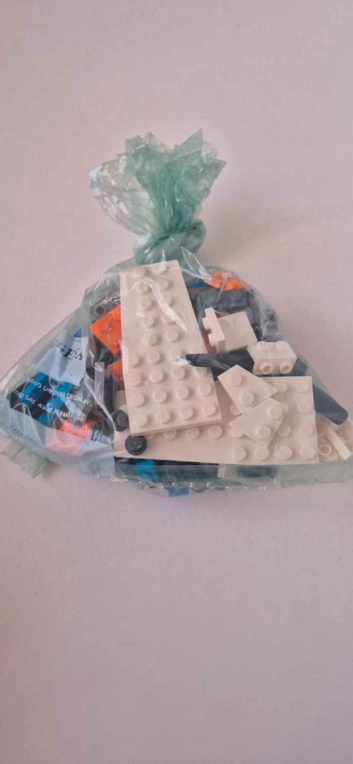 Lego creator - Avion à hélice - 31099 - photo numéro 9