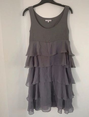 Robe à volants grise taille 36 GEMO