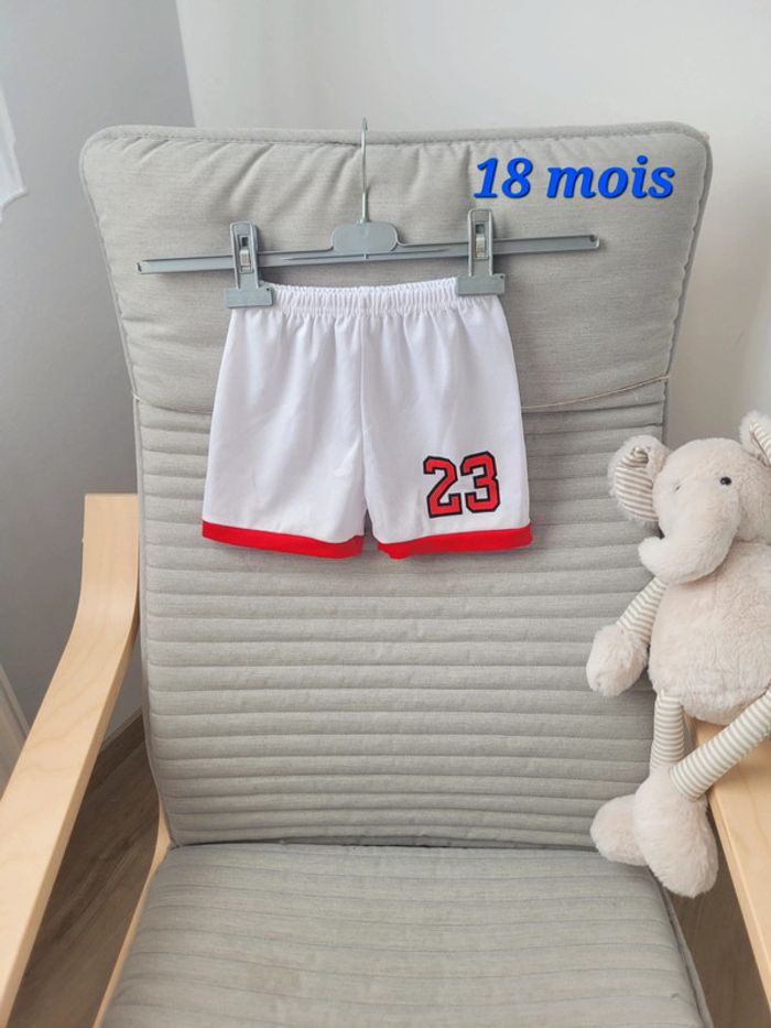 Short basket 23 18 mois