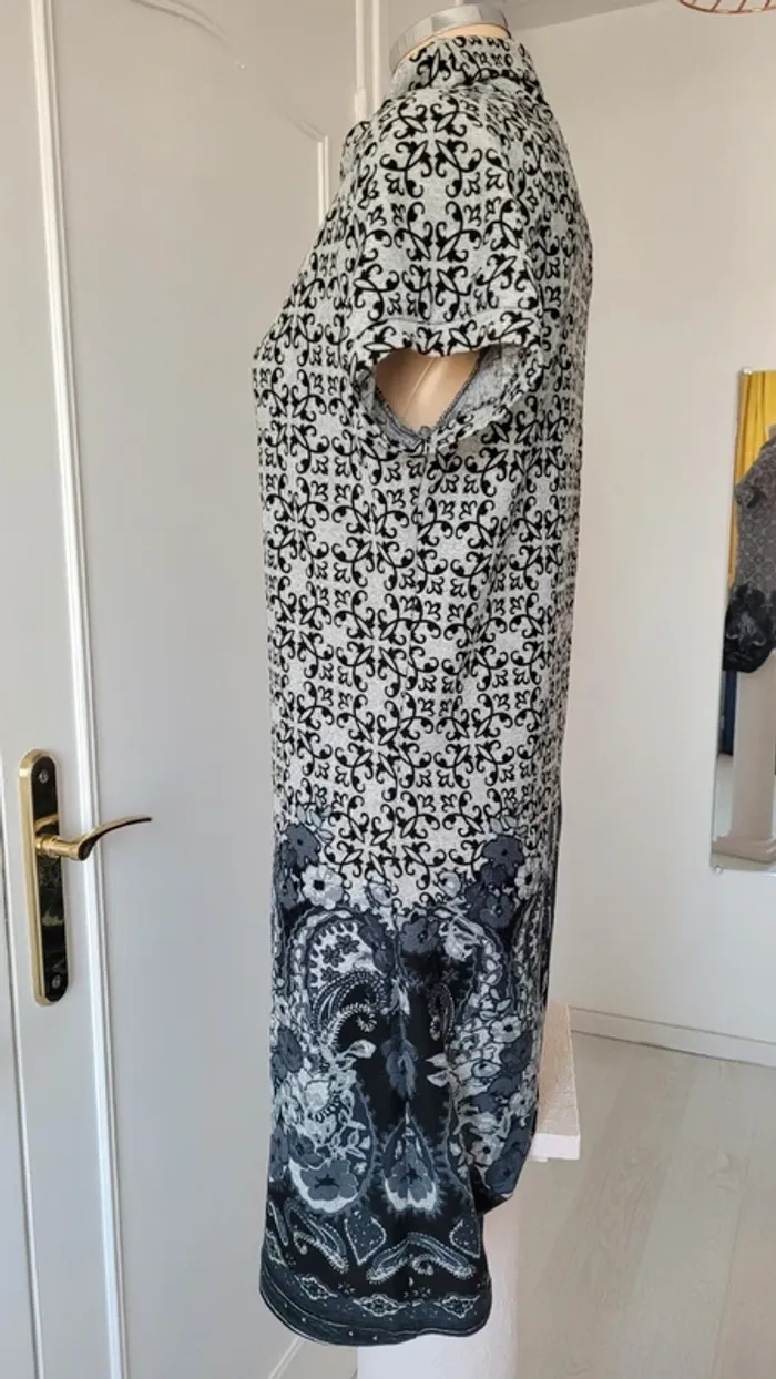 Robe Pull - Taille M/L - photo numéro 3