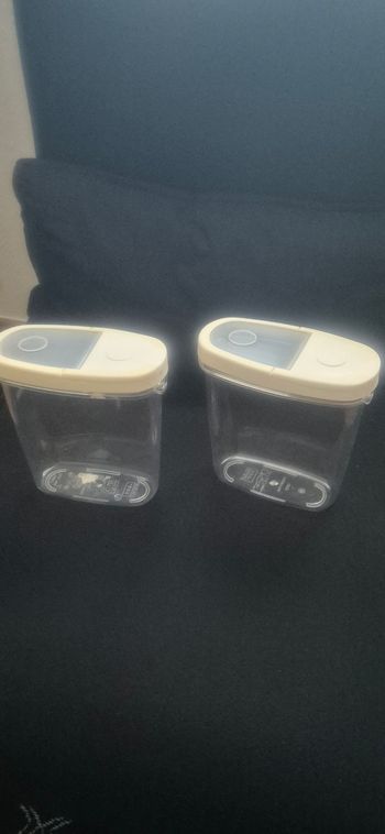 2 boîtes ikea
