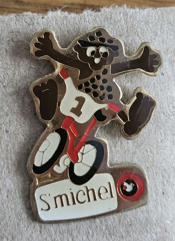 Lot de 3 pin’s St Michel - photo numéro 2