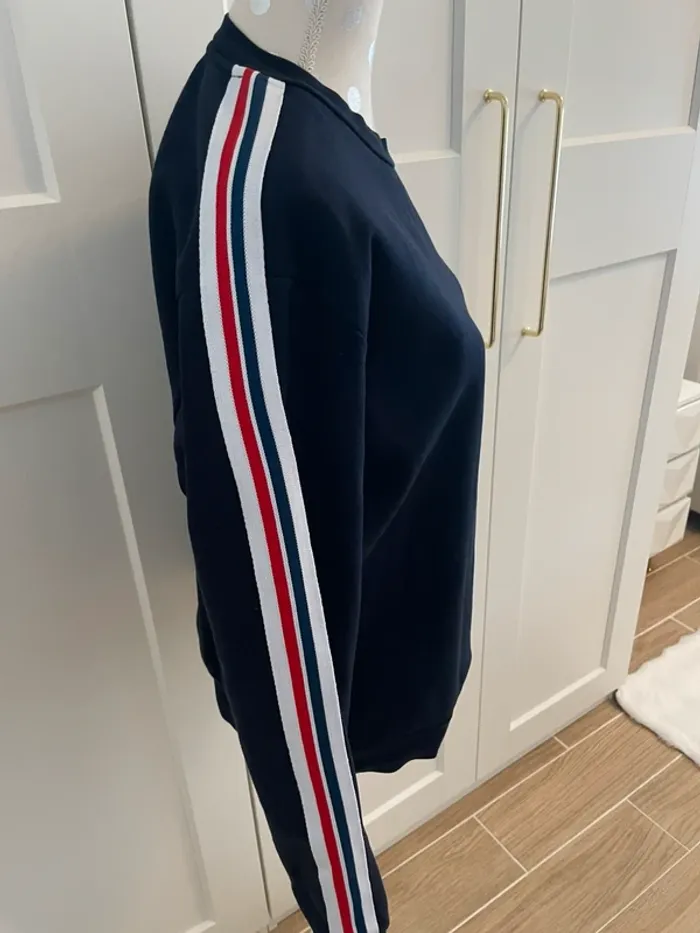 Sweat Zara marine blanc rouge taille M - photo numéro 2
