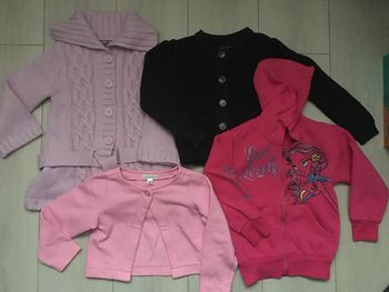 Lot de 4 gilets 4 ans